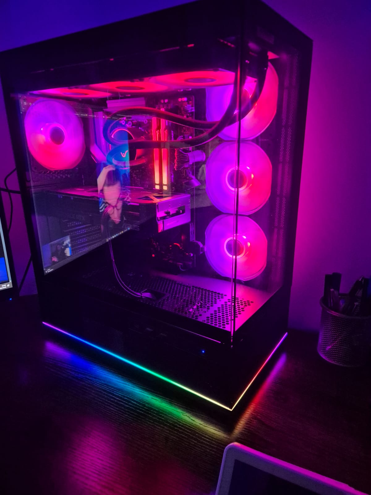 PC Gamer AMD Ryzen 7 7800X3D RTX 5070 - MSI MAG PANO - Piece unique