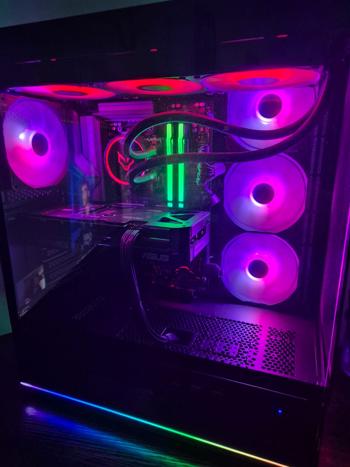 PC Gamer AMD Ryzen 7 7800X3D RTX 5070 - MSI MAG PANO - Piece unique