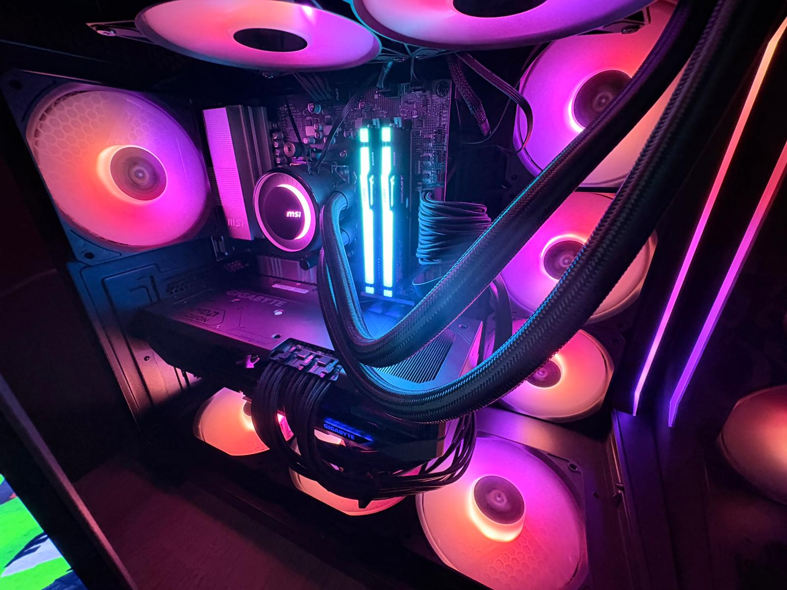 PC Gamer AMD 7800X3D RX 9070 XT - Piece unique